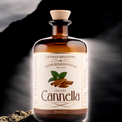 Liquore La Valle dell’Etna Cannella Cl 70